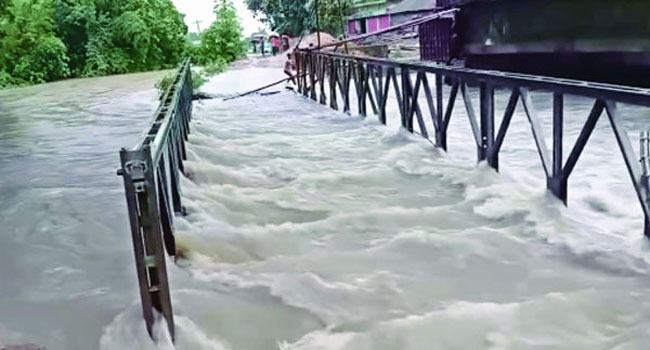 বন্যায় মৃতের সংখ্যা বেড়ে ২৩, নিখোঁজ ২