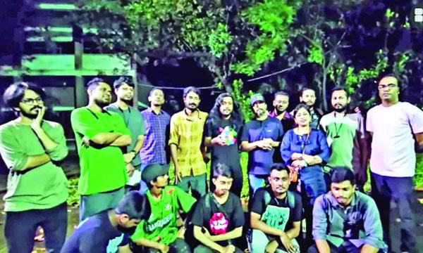 বন্যার্তদের জন্য তহবিল সংগ্রহ করছেন শিল্পীরা