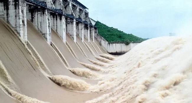 ফারাক্কা বাঁধ খুলে দেয়ার প্রভাব নিয়ে যা জানাল বন্যা পূর্বাভাস ও সতর্কীকরণ কেন্দ্র