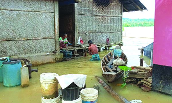 রাঙ্গামাটির ৩ উপজেলায় এখনো পানিবন্দী অনেক পরিবার
