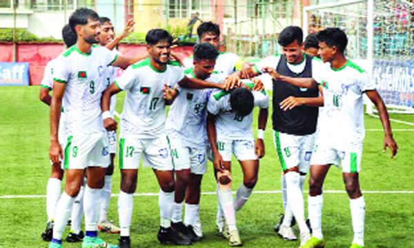 অধরা শিরোপার দেখা পেল বাংলাদেশ