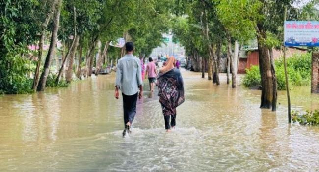 ফেনীতে বন্যায় ১৭ জনের প্রাণহানি