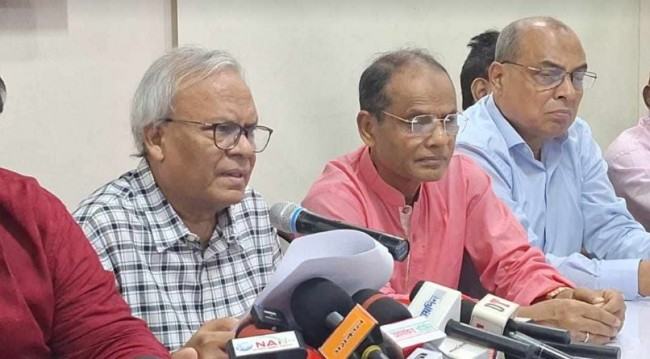 ছাত্র-জনতার রক্তের বিনিময়ে অর্জিত স্বাধীনতা যেন কেউ ধ্বংস করতে না পারে : রিজভী