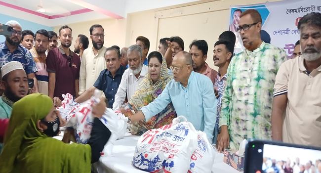 মানুষের দুর্ভোগে বিএনপি পাশে আছে, থাকবে : মিন্টু