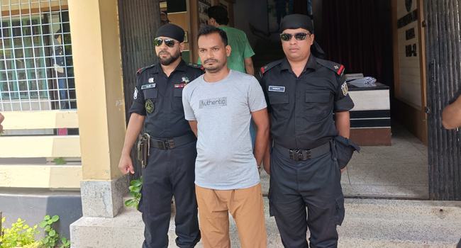 কুষ্টিয়ায় জেলপলাতক দুর্ধর্ষ ডাকাত গ্রেফতার