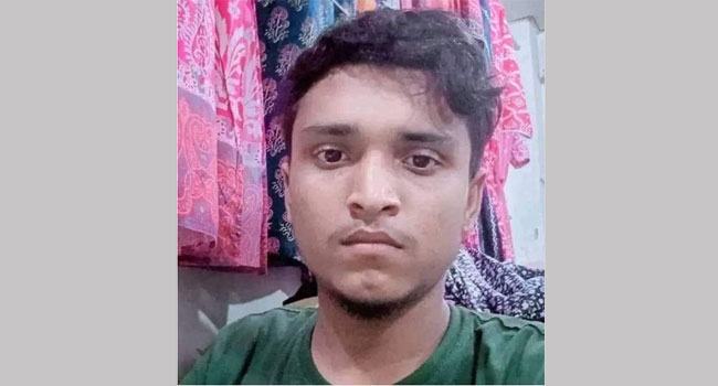 ছাত্র আন্দোলনে শহীদ চরফ্যাশনের তারেকের জানাজা সম্পন্ন