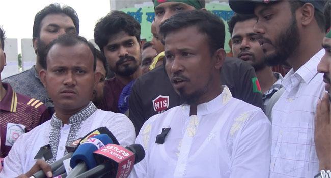 আবু সাঈদের লাশ পুলিশ আড়াই ঘণ্টা গুম করে রেখেছিল, অভিযোগ বড় ভাইয়ের