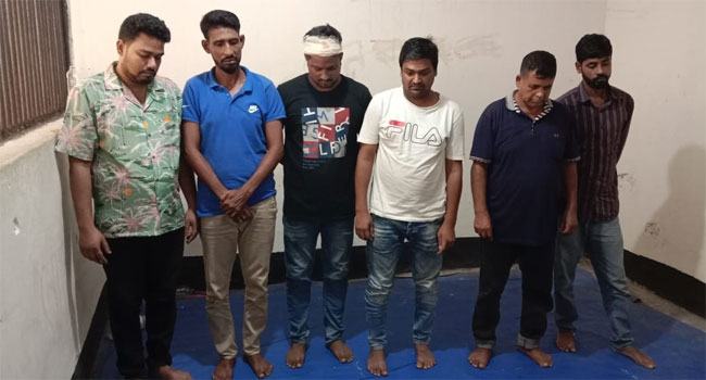 কাশিয়ানীতে ডিবি পুলিশ পরিচয়ে ডাকাতির প্রস্তুতিকালে ৬ ডাকাত আটক
