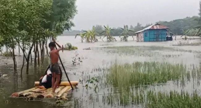 কমলনগরে বন্যা-পরবর্তী ভয়াবহ জলাবদ্ধতা : ৩০ শতাংশ এলাকা এখনো পানির নিচে