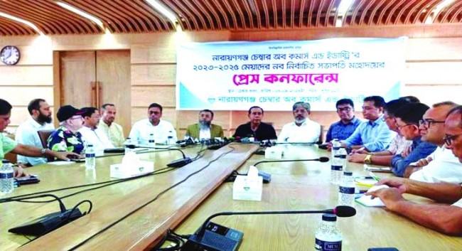 বাংলাদেশ থেকে গার্মেন্ট শিল্প সরানোর চেষ্টা হচ্ছে