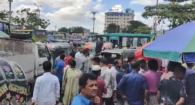 চট্টগ্রাম-কক্সবাজার রুটে বাস চলাচল বন্ধ