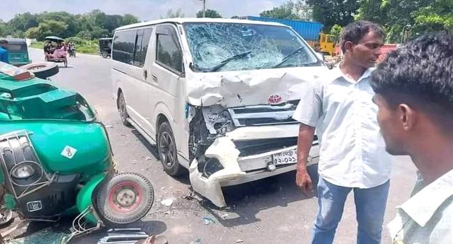 সিরাজগঞ্জে দুর্ঘটনায় জামায়াত নেতাসহ নিহত ৬