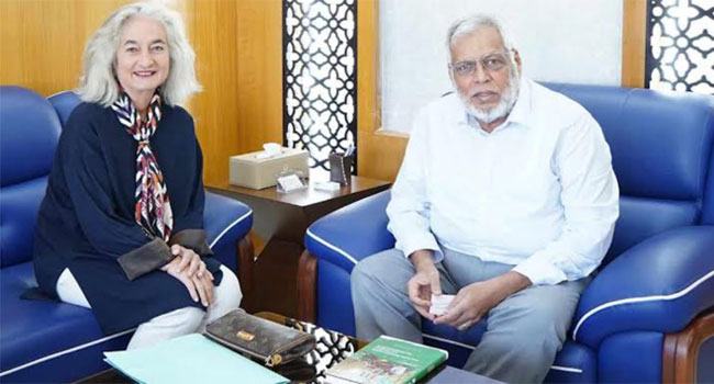 সড়ক পরিবহন ও সেতু উপদেষ্টার সাথে ফরাসি রাষ্ট্রদূতের সাক্ষাৎ