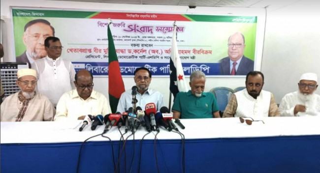 ছাত্র-জনতার অসীম আত্মত্যাগকে ব্যর্থ হতে দিতে পারি না : কর্নেল অলি
