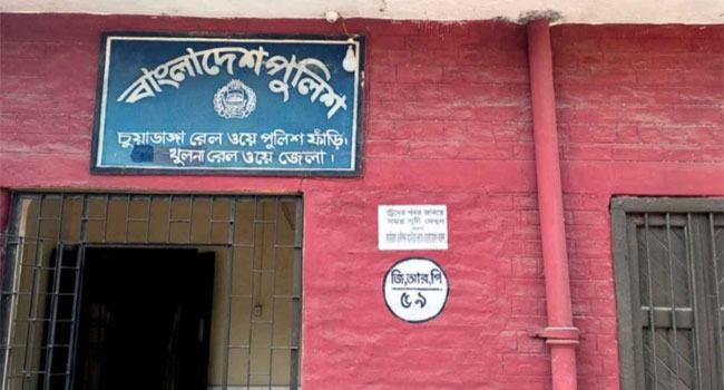 চুয়াডাঙ্গায় ট্রেনে কেটে অজ্ঞাত এক নারীর মৃত্যু