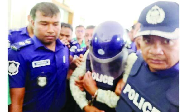 এএসআই আমীর ও কনস্টেবল সুজন চার দিনের রিমান্ডে