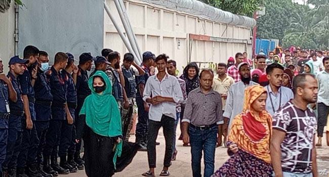আশুলিয়ায় ২২ কারখানা অনির্দিষ্টকালের জন্য বন্ধ