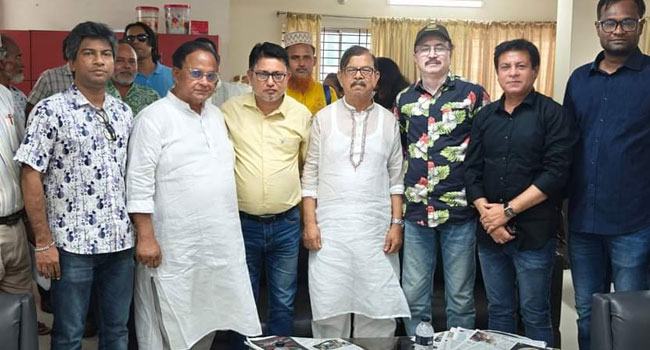 রাজনীতিতে আগের মতো আধিপত্য বিস্তার করার সুযোগ নেই : মান্না