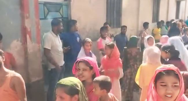 আশুলিয়ায় একই পরিবারের ৩ জনের রহস্যজনক মৃত্যু