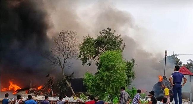দুষ্কৃতিকারীদের আগুনে গাজীপুরে বিগবস কারখানায় ক্ষতি ৫৫ কোটি টাকা