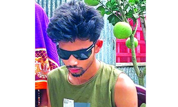 নিভে গেল সেরাজুলের চোখের আলো
