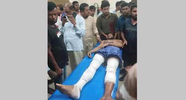 আমতলীতে ছাত্রলীগ নেতার অস্ত্রের আঘাতে যুবদল নেতা জখম