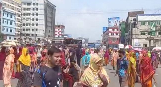 ঢাকা-ময়মনসিংহ মহাসড়কে ৪ ঘণ্টা পর যান চলাচল স্বাভাবিক