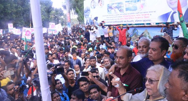 'বিএনপি ক্ষমতায় এলে জনগণের অধিকার ফিরিয়ে দেবে'