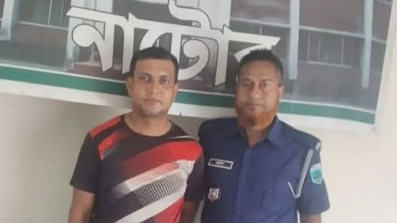 মসজিদে ‘জয়বাংলা’ লেখা সেই ডিজিটাল সাইনবোর্ড দানকারী গ্রেফতার