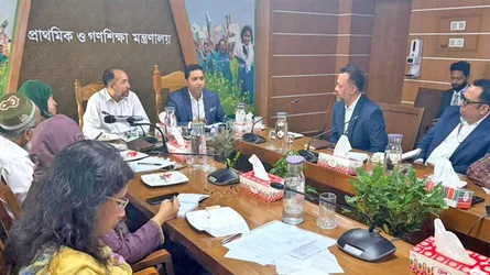 শিক্ষার্থীদের মাঝে ব্যাগ, পোশাক ও ফুটওয়্যার সামগ্রী বিতরণ করা হবে