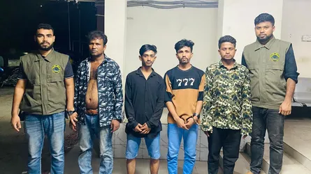 মোহাম্মদপুরে সিটিটিসির অভিযানে তরুণ গ্যাংয়ের ৪ সদস্য গ্রেফতার