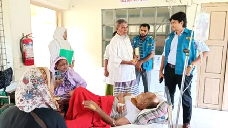 আনোয়ারা স্বাস্থ্য কমপ্লেক্সে দুদকের অভিযান, অনিয়মে ক্ষুব্ধ রোগীরা