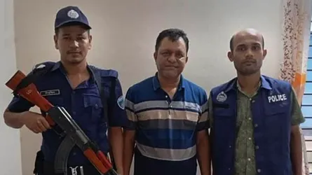 হাতিয়ায় আওয়ামী লীগ সভাপতি ও সাবেক কাউন্সিলর আটক