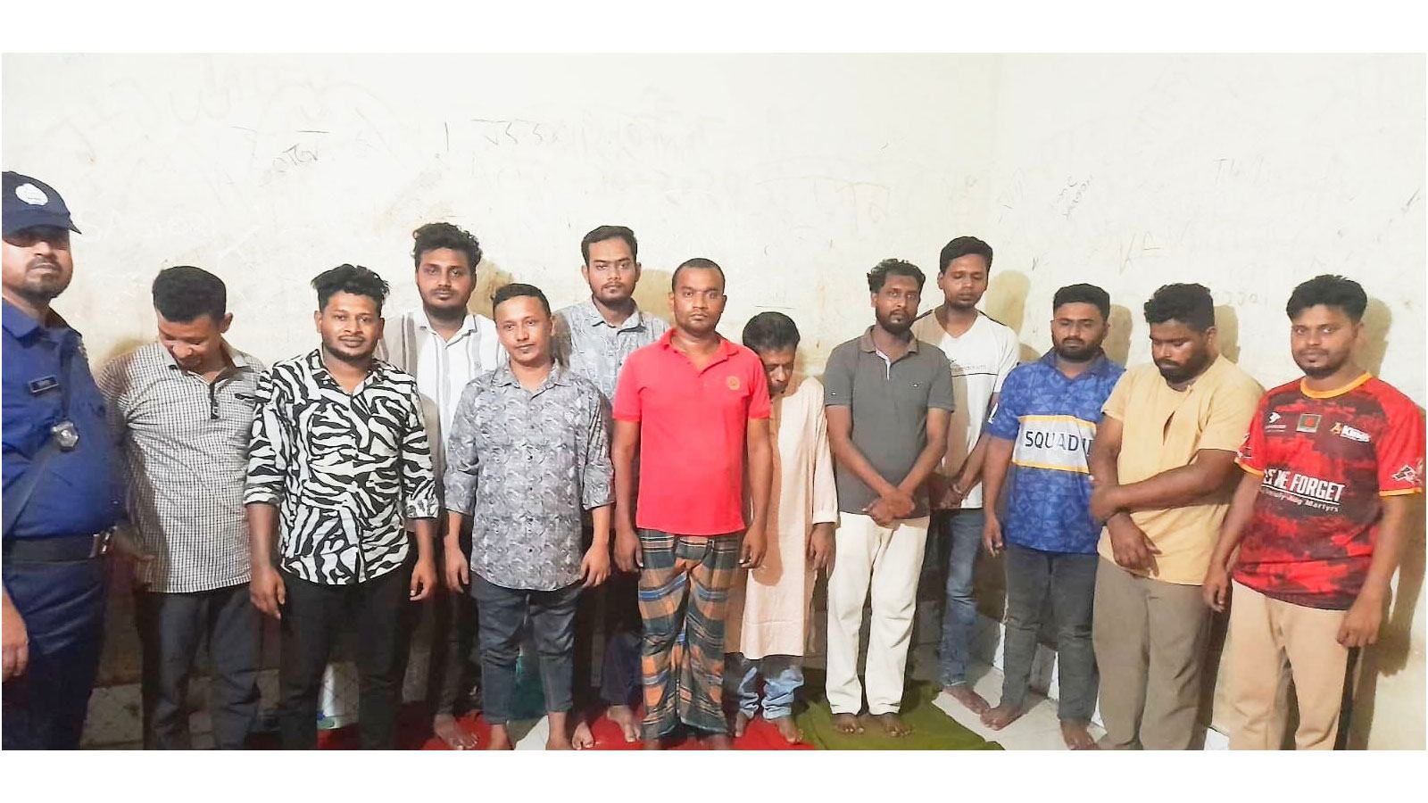 AL's-40-second-flash-march-in-Comilla,-12-arrested