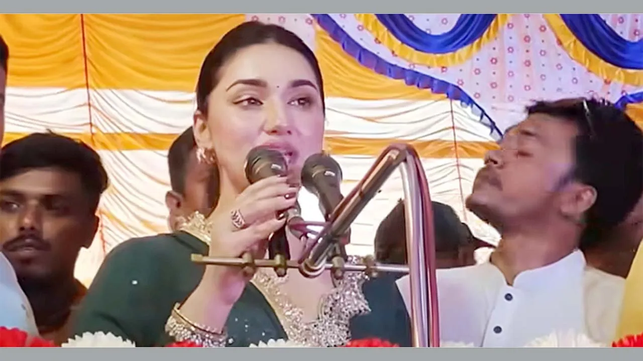 বিএনপির সমাবেশ মঞ্চে উপস্থিতির যে ব্যাখ্যা দিলেন অপু বিশ্বাস
