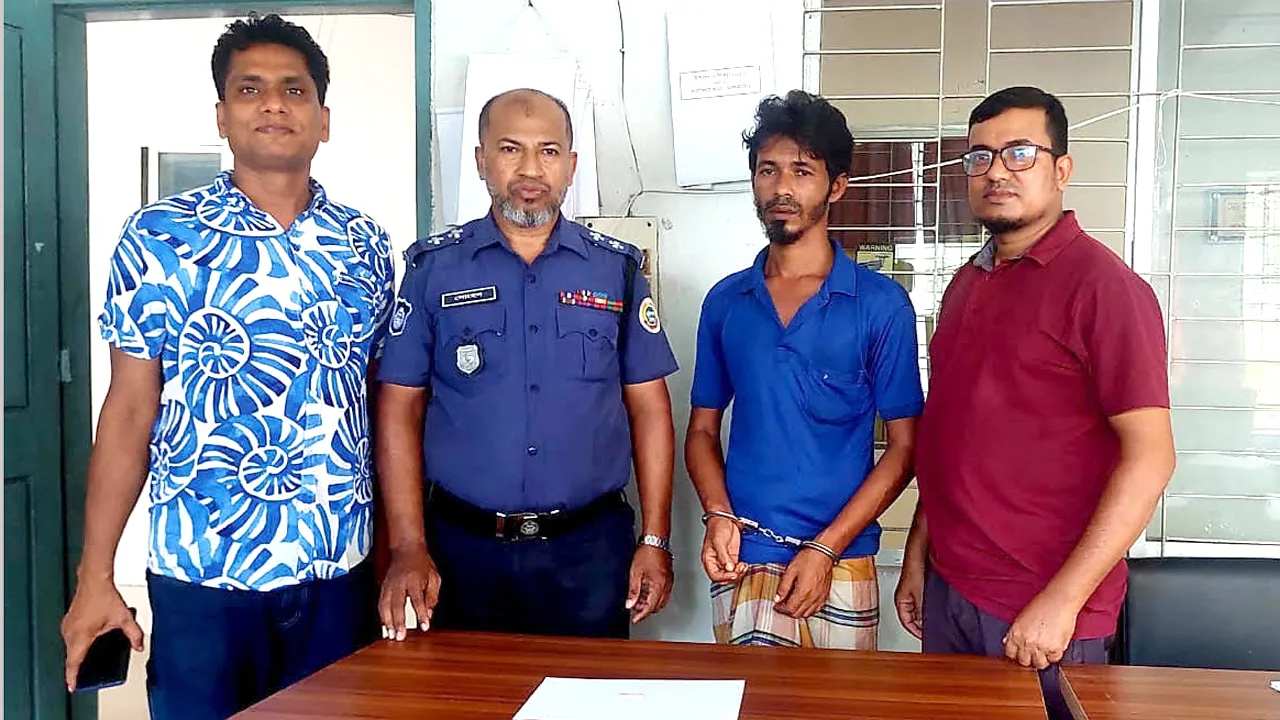 কাঁঠালিয়ায় ইয়াবাসহ যুবক আটক