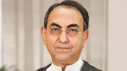 ২ সেপ্টেম্বর দেশে ফিরবেন মির্জা আব্বাস