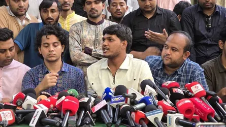 নিষিদ্ধ ছাত্রলীগকে রাজনৈতিক অধিকার দিতে পারেন না
