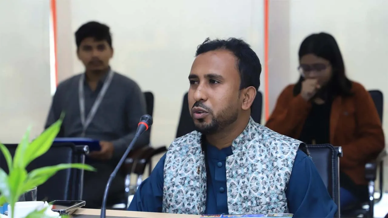 সরকারের কেউ পদত্যাগ করে নির্বাচনে অংশ নিতে পারবে না