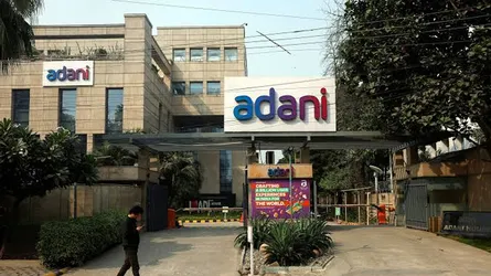 গলার কাঁটা আদানির বিদ্যুৎ