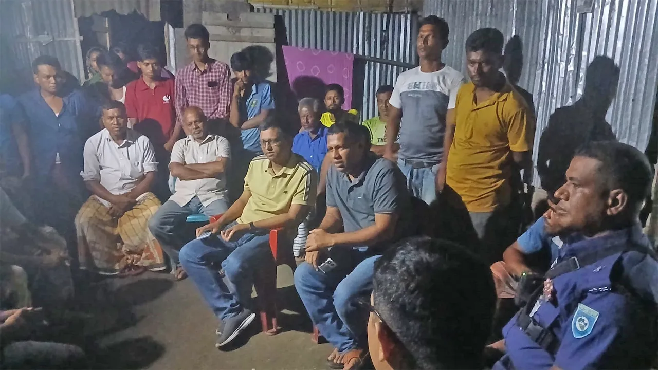 ডিমলায় বাল্যবিবাহ ঠেকিয়ে কিশোরীর পড়াশোনার পাশে প্রশাসন