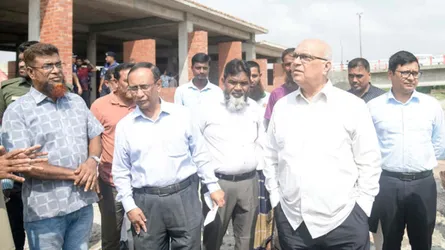 দুর্যোগকালে জনদুর্ভোগ লাঘবে সরকার আশ্রয়কেন্দ্র নির্মাণ করছে