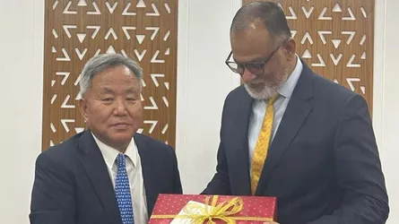 বাণিজ্য উপদেষ্টার সাথে দক্ষিণ কোরিয়ার রাষ্ট্রদূতের বিদায়ী বৈঠক