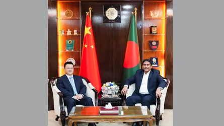 প্রধানমন্ত্রীর প্রতিরক্ষা উপদেষ্টার সাথে চীনের রাষ্ট্রদূতের সৌজন্য সাক্ষাৎ