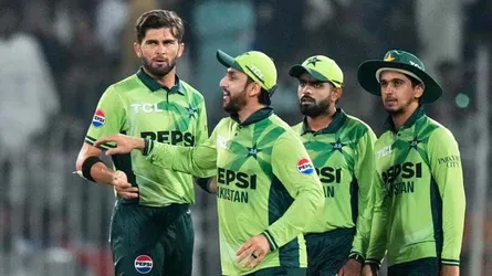 অভিষেক সিরিজেই পাস শাহিন আফ্রিদি, সিরিজ পাকিস্তানের