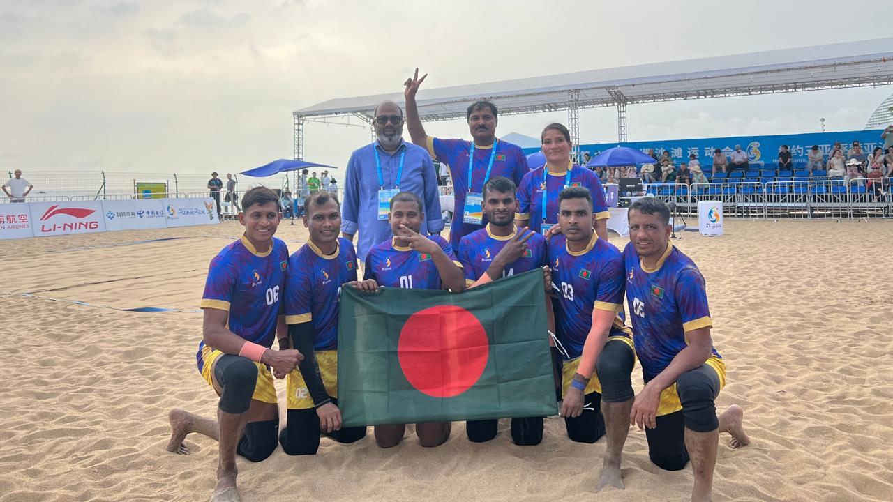 After-the-women's-team,-the-men's-team-also-performed-brilliantly.