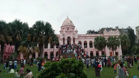 পুরান ঢাকার ইট–পাথরের প্রথম স্থাপনা আহসান মঞ্জিল