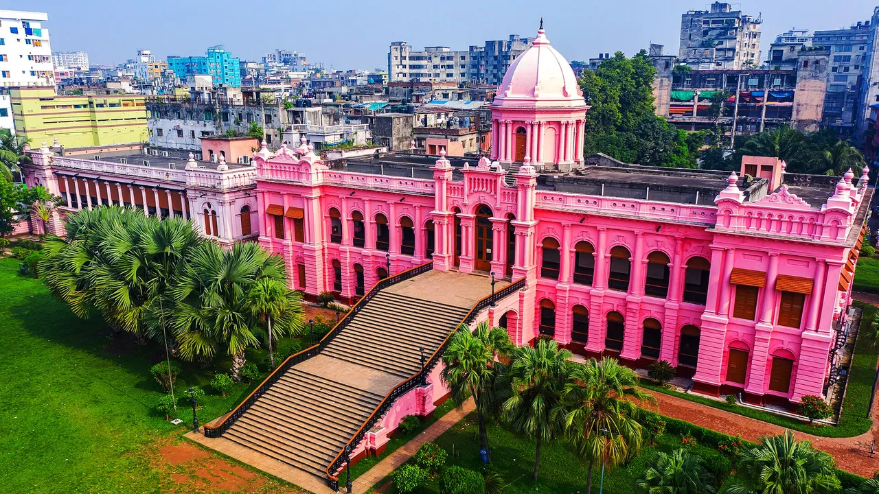 কেমন আছে আহসান মঞ্জিল