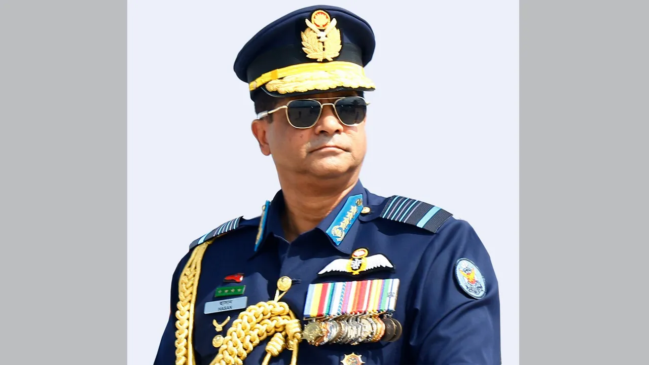 ইতালি সফর শেষে ফিরলেন বিমান বাহিনী প্রধান