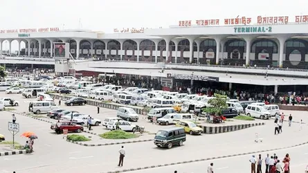 দেশের পর্যটনে বিদেশী রাজত্ব
